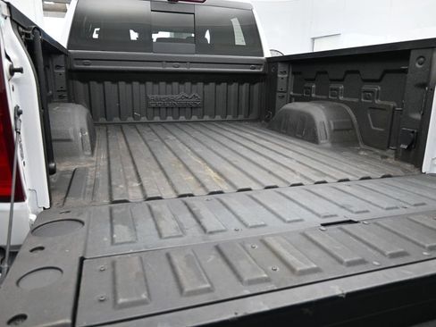 Used 2024 Chevrolet Silverado 1500 High Country w/ Technology Package image 57