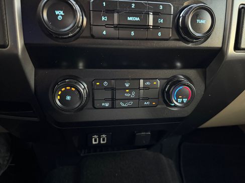 Used 2019 Ford F150 XLT w/ Equipment Group 301A Mid RWD image 25
