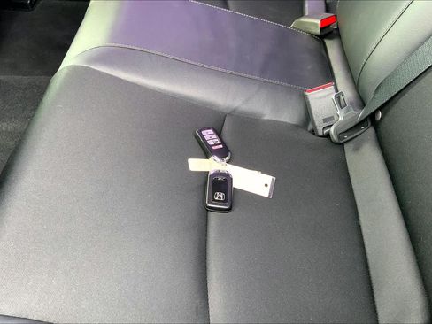 Used 2020 Honda Civic Sport image 14