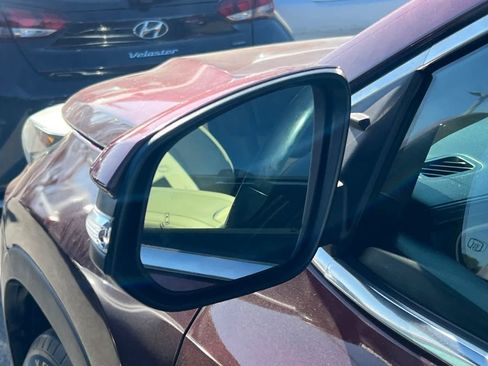 Used 2017 Toyota Highlander Limited AWD/4WD image 8