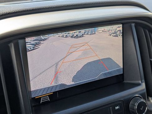 Used 2022 Chevrolet Colorado LT w/ Chrome Appearance Package RWD image 19