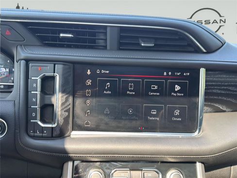 Used 2023 GMC Yukon XL Denali w/ Denali Reserve Package AWD/4WD image 25