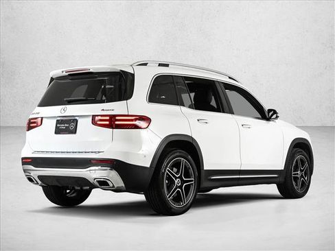 Certified 2026 Mercedes-Benz GLB 250 4MATIC image 5