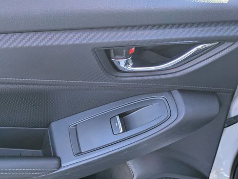 Used 2018 Subaru Impreza 2.0i Limited image 32