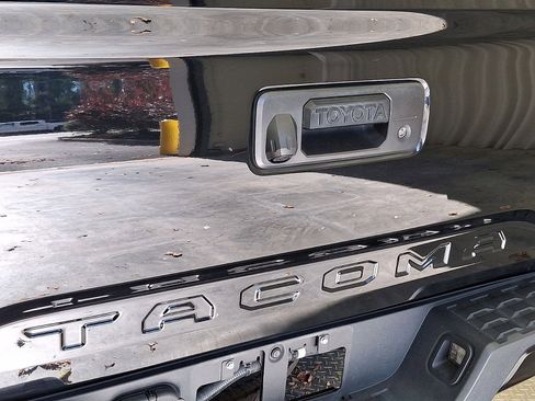 Certified 2022 Toyota Tacoma SR image 24