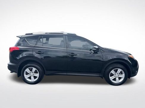 Used 2013 Toyota RAV4 XLE AWD/4WD image 6