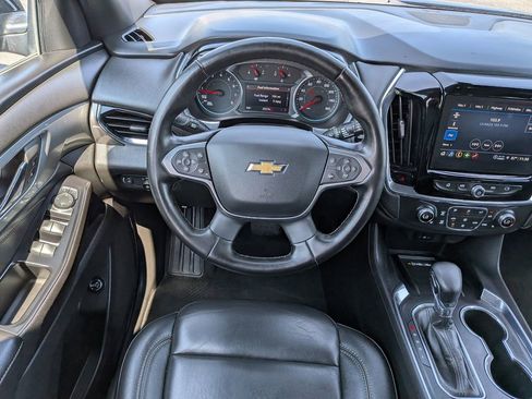 Used 2023 Chevrolet Traverse LT AWD/4WD image 17