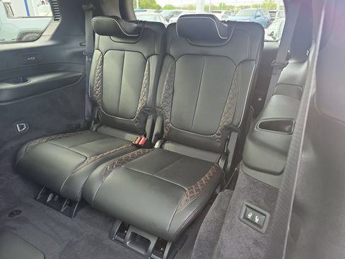 Used 2024 Jeep Grand Cherokee L Summit AWD/4WD image 46
