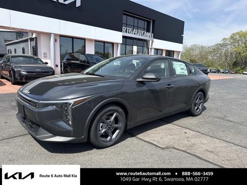 New 2026 Kia K4 FWD image 1