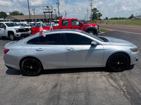 Used 2019 Chevrolet Malibu LT FWD image 5
