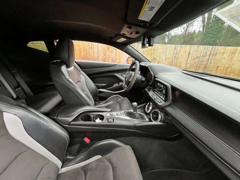 Used 2018 Chevrolet Camaro SS image 35