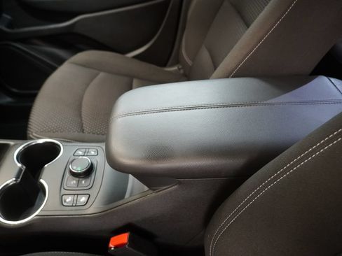 Used 2024 GMC Terrain SLE w/ Driver Convenience Package FWD image 22