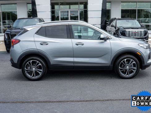 Used 2023 Buick Encore GX Essence w/ Advanced Technology Package AWD/4WD image 2