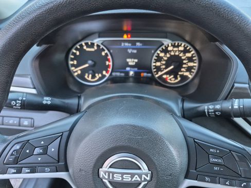 Used 2024 Nissan Altima 2.5 SV image 25