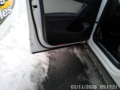 Used 2019 Volkswagen Tiguan S image 31