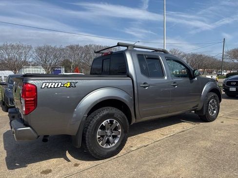 Used 2016 Nissan Frontier PRO-4X w/ Pro-4x Luxury Package image 5