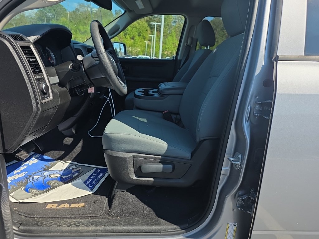 Used 2019 RAM 1500 Tradesman w/ Chrome Plus Package RWD image 14