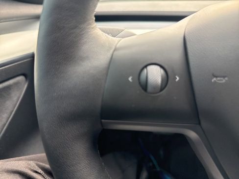 Used 2021 Tesla Model 3 Performance image 15