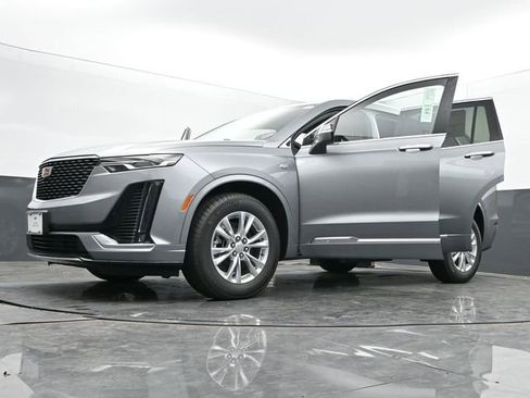 New 2025 Cadillac XT6 Luxury image 64
