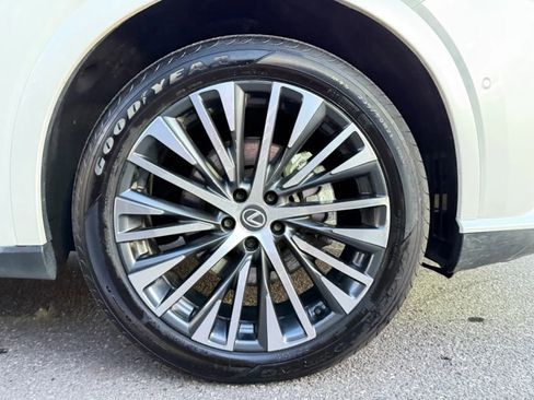 Used 2025 Lexus RX 350 w/ Convenience Package image 34