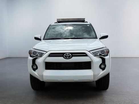 Used 2023 Toyota 4Runner SR5 AWD/4WD image 8