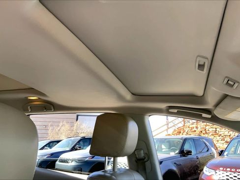 Used 2015 Nissan Pathfinder Platinum w/ Family Entertainment Package image 12