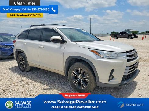 Used 2018 Toyota Highlander Plus FWD image 5