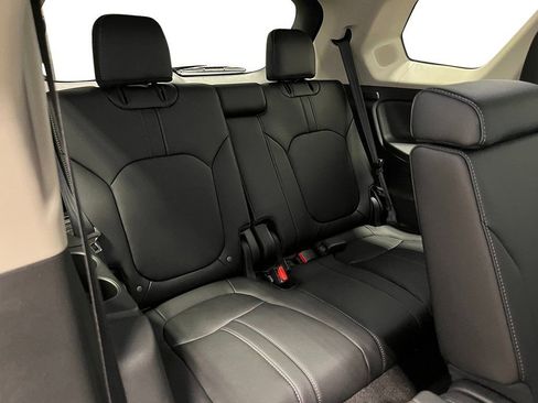 New 2026 Honda Pilot Touring image 27