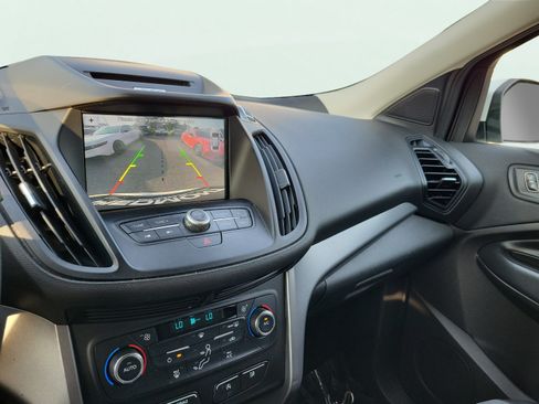 Used 2017 Ford Escape SE w/ Equipment Group 201A FWD image 36