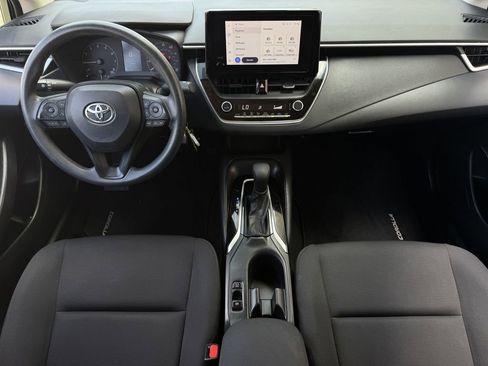 Used 2023 Toyota Corolla LE FWD image 11