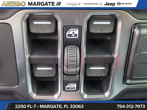 New 2026 Jeep Wrangler Unlimited Sahara AWD/4WD image 25