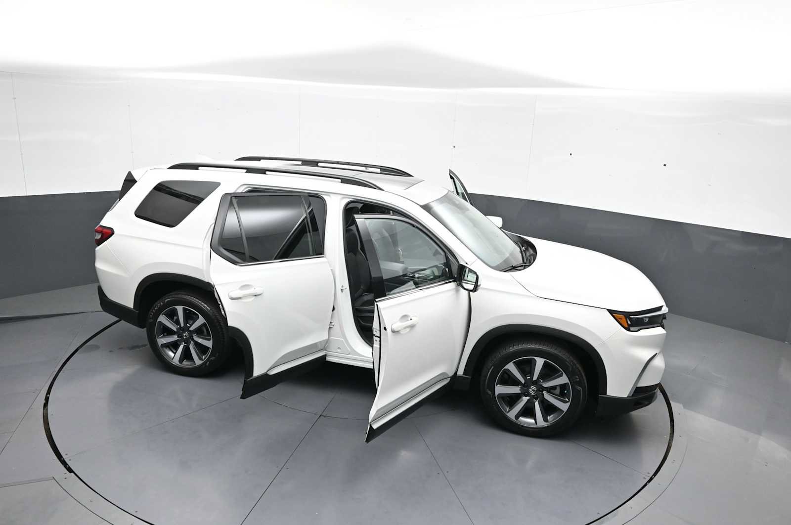 Certified 2023 Honda Pilot Elite image 46