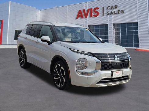 Used 2024 Mitsubishi Outlander SEL image 9