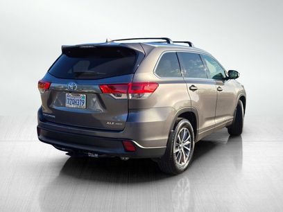 Used 2017 Toyota Highlander XLE