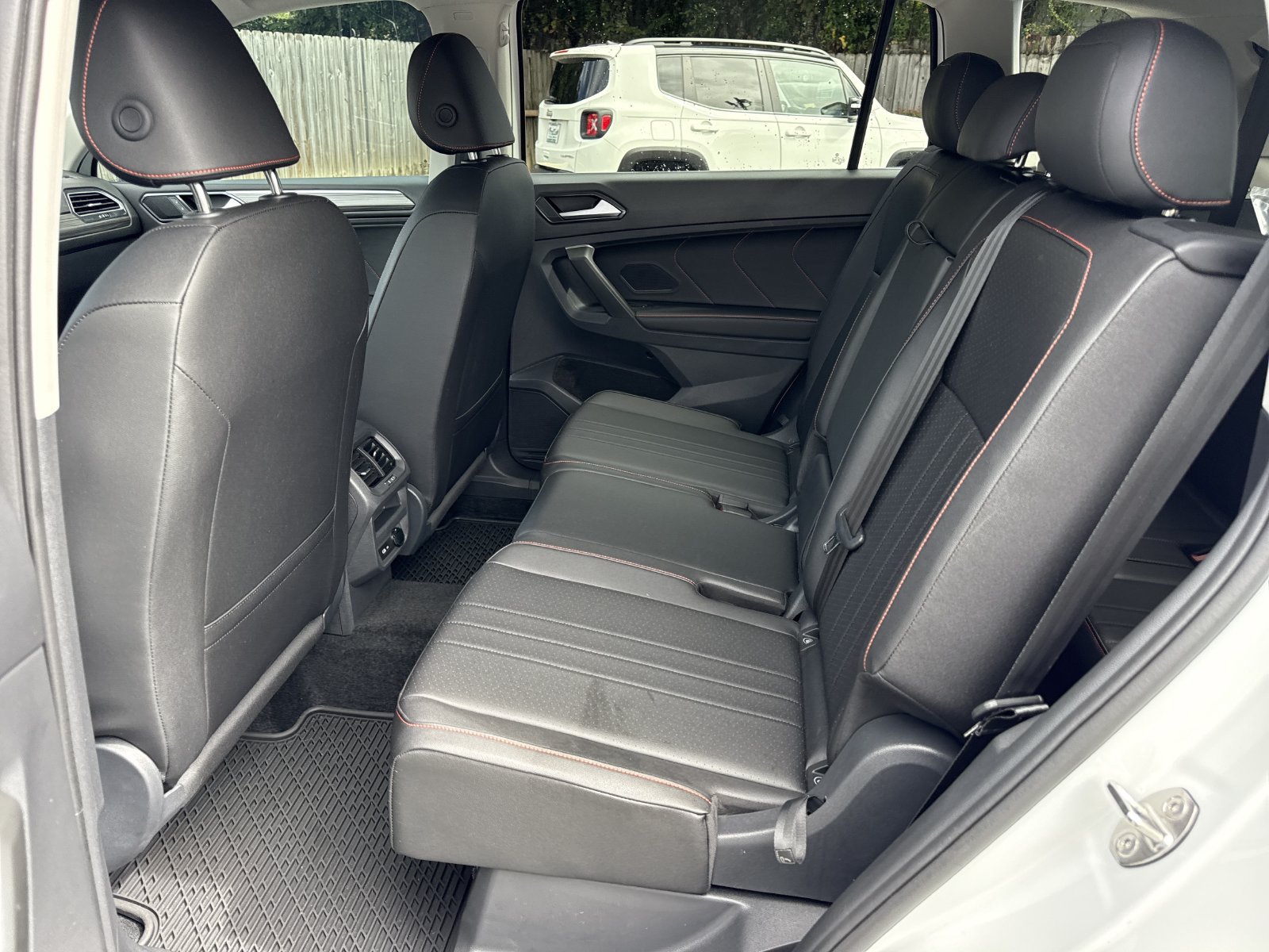 Used 2024 Volkswagen Tiguan Wolfsburg Edition FWD image 10