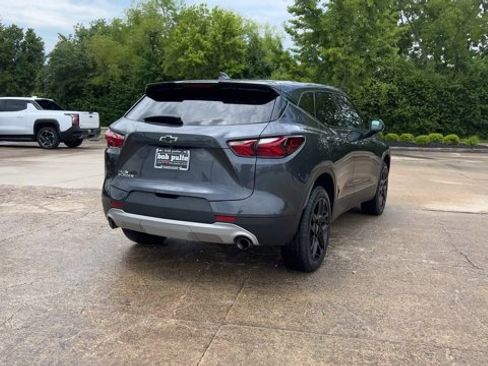 Used 2022 Chevrolet Blazer LT w/ LPO, Black Grille Bar Package FWD image 8