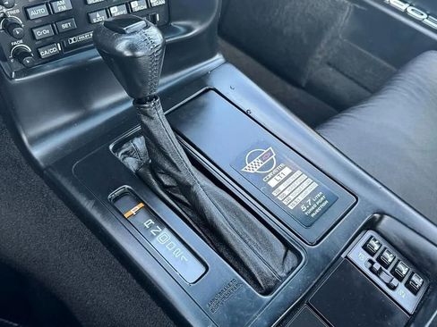 Used 1996 Chevrolet Corvette Coupe image 15