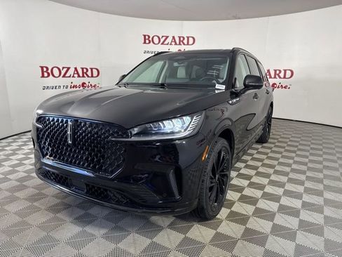 New 2025 Lincoln Aviator Reserve w/ Jet Appearance Package image 3