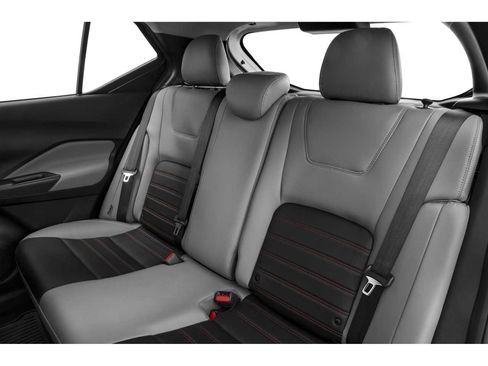 Used 2024 Nissan Kicks SR FWD image 9