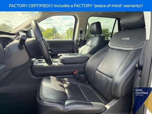 Certified 2025 Ford Expedition Max Platinum w/ Driver's Package AWD/4WD image 46