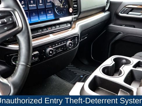 Used 2025 Chevrolet Silverado 2500 LT w/ Convenience Package image 30