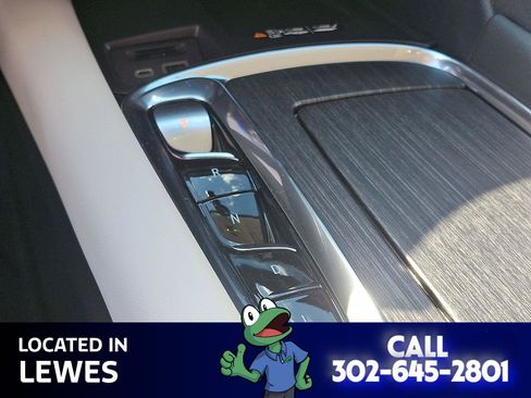 Used 2023 Buick Enclave Avenir w/ Avenir Technology Package image 22