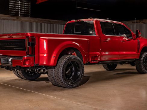 Used 2025 Ford F350 Platinum image 10