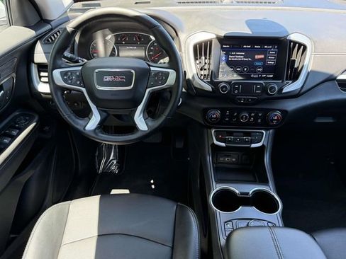 Certified 2024 GMC Terrain SLT FWD image 13