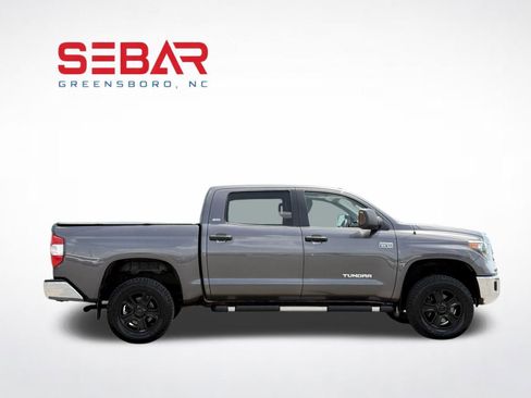 Used 2018 Toyota Tundra SR5 AWD/4WD image 7