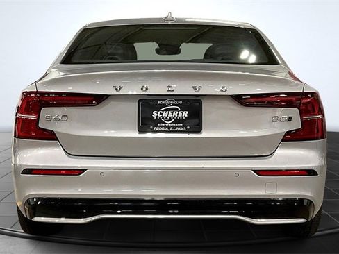 Certified 2024 Volvo S60 B5 Ultimate image 4