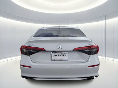 Used 2024 Honda Civic Sport image 5