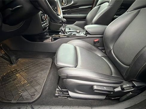 Used 2017 MINI Cooper Clubman S image 16