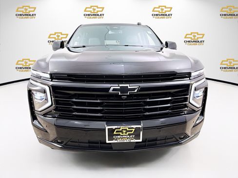 Used 2025 Chevrolet Suburban RST image 2