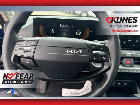 Used 2025 Kia K4 FWD image 25